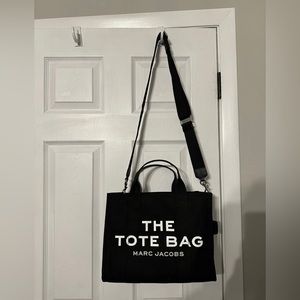 Marc Jacob’s Tote Bag Medium Size